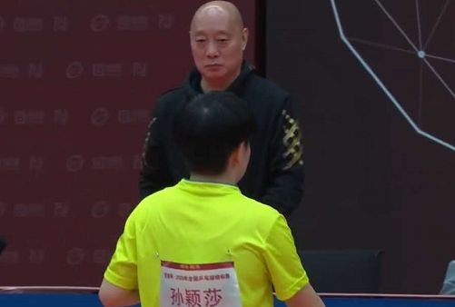 费迪南德：姆伯莫态度严谨且敬业，他能给曼联带来积极的影响